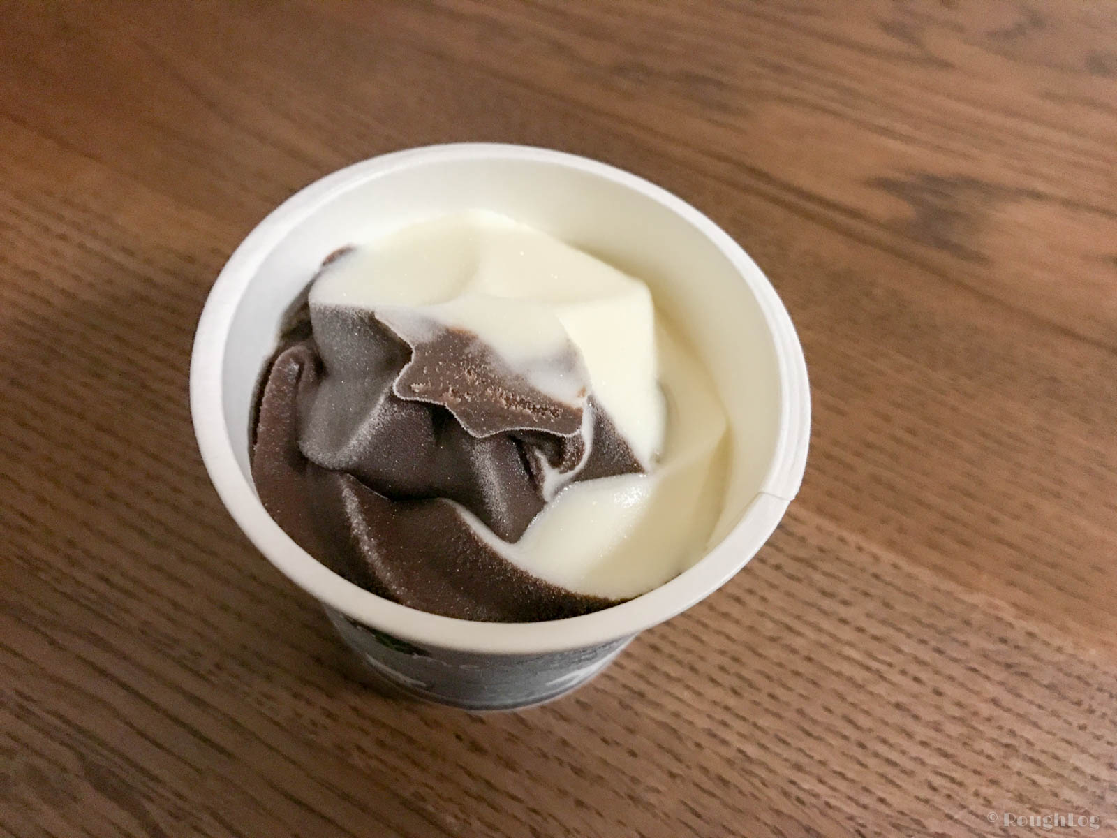 【ふるさと納税】北海道豊富町「とよとみ牛乳ソフトクリーム」ミルク＆ショコラ味