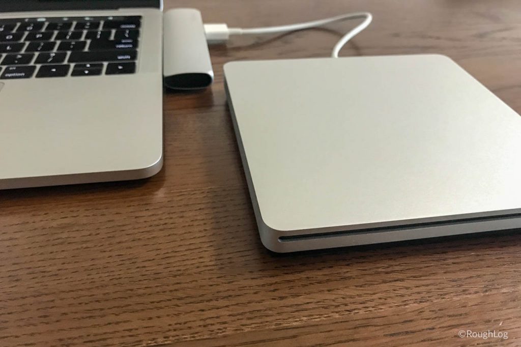 Satechi USB Type-C ProハブとApple USB SuperDrive
