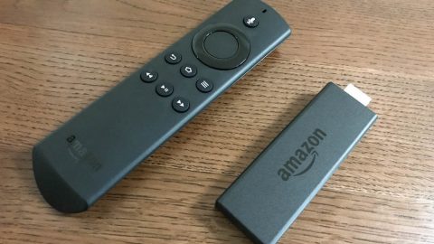 Amazonの「Fire TV (Stick)」はどんな人にオススメ？プライム会員なら購入必須？