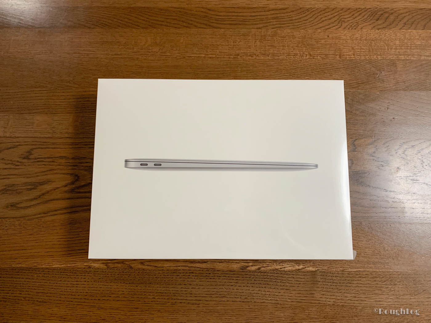 MacBook Air 2018のパッケージを開封