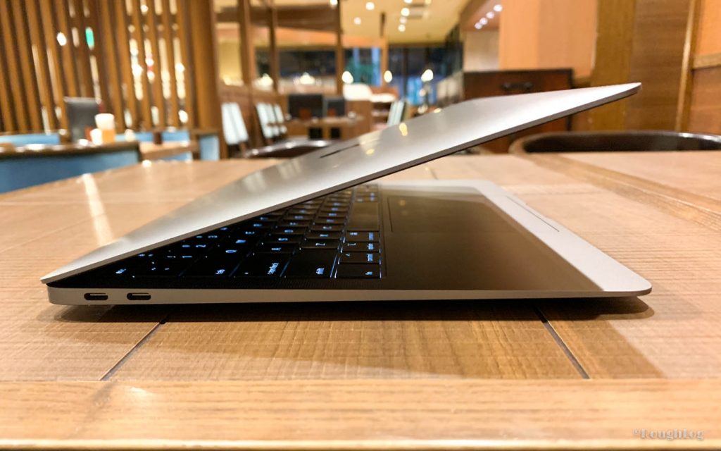 新型MacBook Air 2018、薄さ・軽さ・使い勝手…とにかく心地よい。